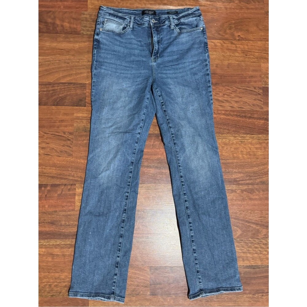 Judy Blue - Jeans - Midwash Straight Leg Jeans